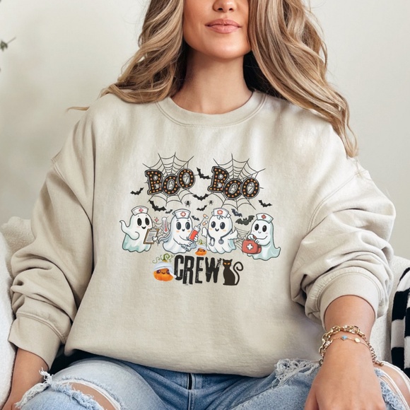 Funny Halloween Boo Boo Crew Ghost Nurse Sweatshirt, Crewneck Heavy Blend Size M - Picture 1 of 2